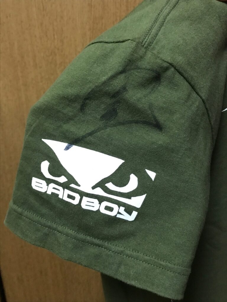 肩サイン